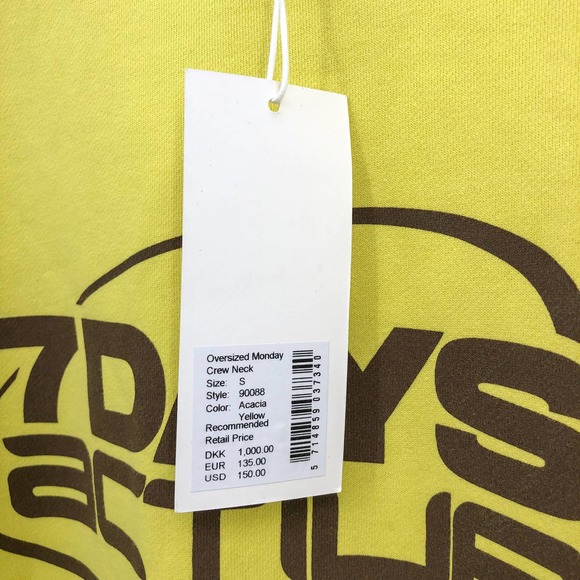 NEW 7 Days Active Oversized Monday Acacia Yellow Crewneck Sweatshirt Small - Picture 4 of 7